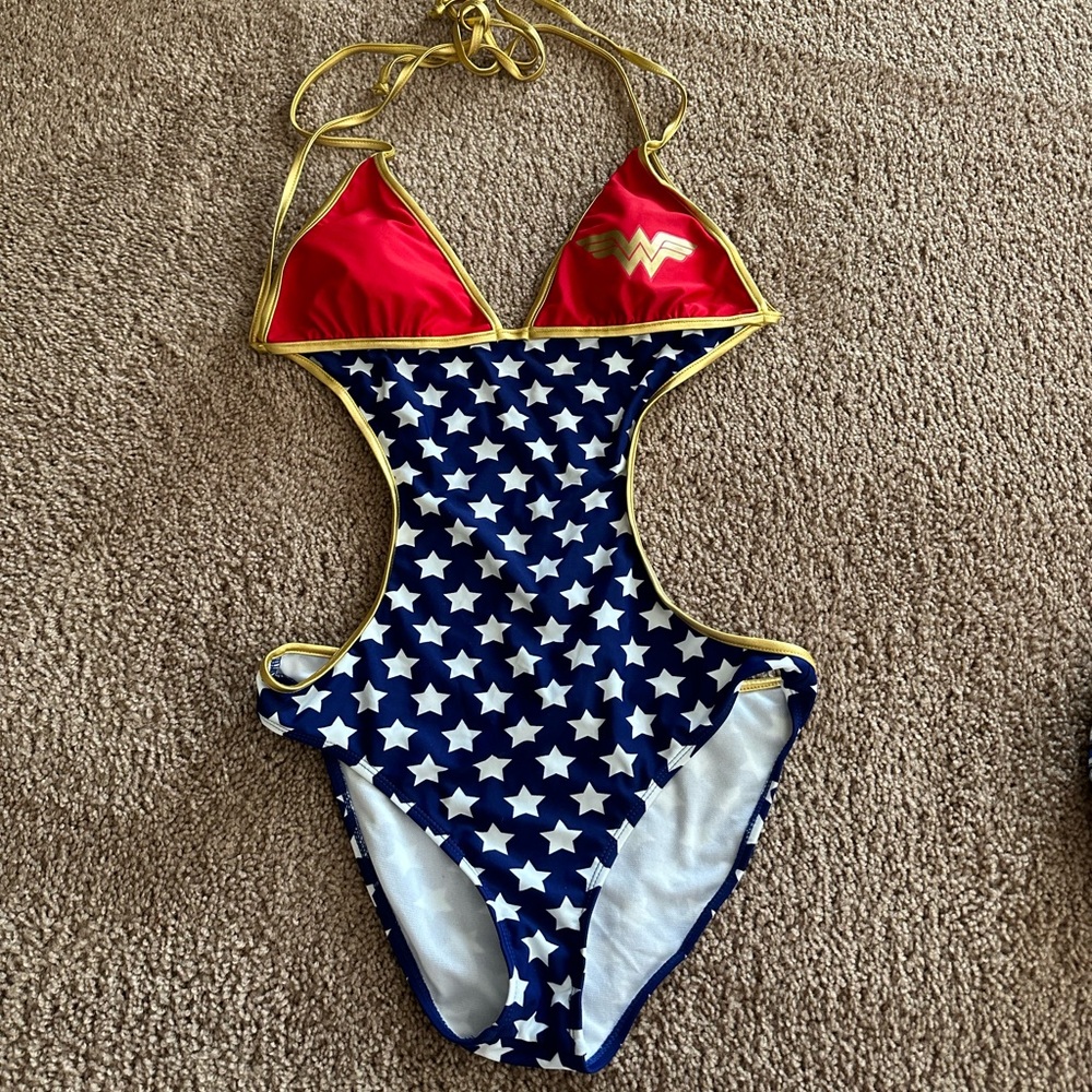 🤩Wonder Woman bikini🤩